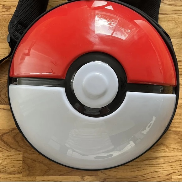 Pokemon Pokeball Shape 3D Hard PVC Shell Backpack Book Bag Cosplay Costume Rare - Picture 4 of 4